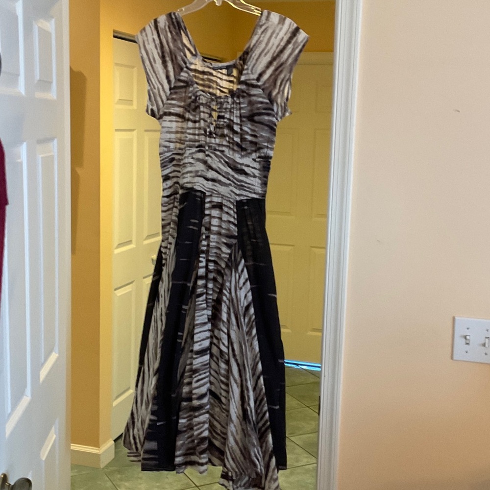 Chelsea & Theodore Black and White Midi Dress